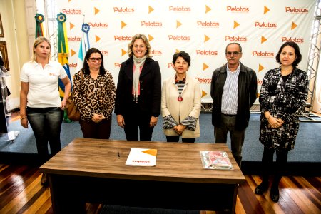 28.05.2019 - Prefeita Paula Mascarenhas na cerimônia de assinatura do termo de acordo e comprometimento com a idealizadora da metodologia ACT – programa para educar crianças em ambientes seguros - Foto: Gustavo Vara