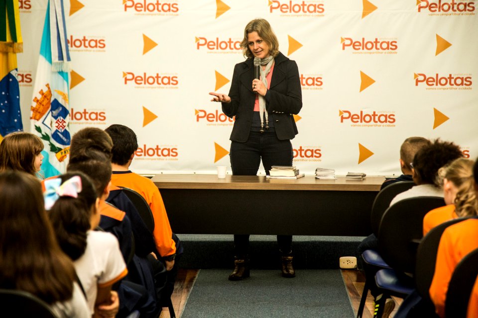 28.05.2019 - Prefeita Paula Mascarenhas recebe a visita dos alunos do 4º ano da Escola São Francisco de Assis (Esfa) - Foto: Gustavo Vara