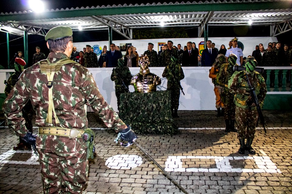 24.05.2019 - Vice-prefeito Idemar Barz prestigia solenidade em comemoração ao Dia da Arma de Infantaria - Foto Michel Corvello