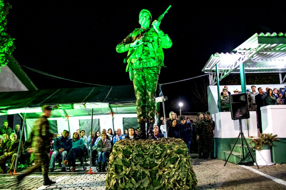 24.05.2019 - Vice-prefeito Idemar Barz prestigia solenidade em comemoração ao Dia da Arma de Infantaria - Foto Michel Corvello