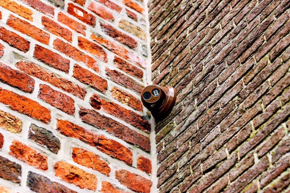 14e eeuwse kerktoren en 19e eeuwse kerk