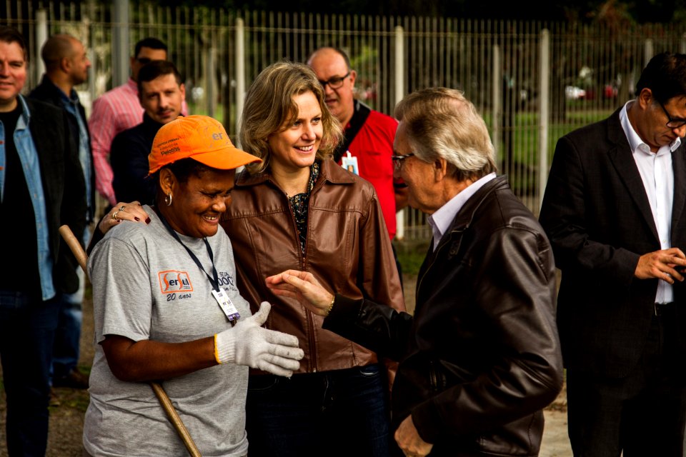 24.05.2019 - Prefeita Paula Mascarenhas e o vice Idemar Barz realizam a caminhada de entrega das obras da avenida São Jorge e rua Doutor Amarante - Foto: Gustavo Vara