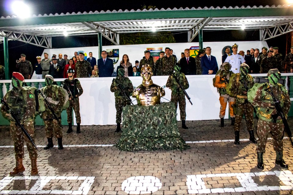 24.05.2019 - Vice-prefeito Idemar Barz prestigia solenidade em comemoração ao Dia da Arma de Infantaria - Foto Michel Corvello