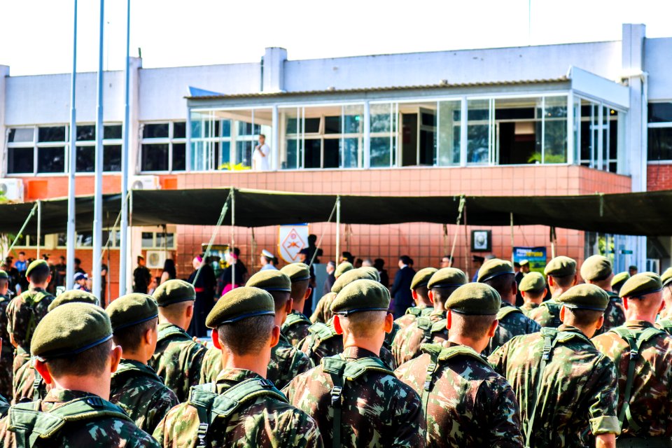 17.04.2019 - Vice-prefeito Idemar Barz é homenageado pelo Exército Brasileiro