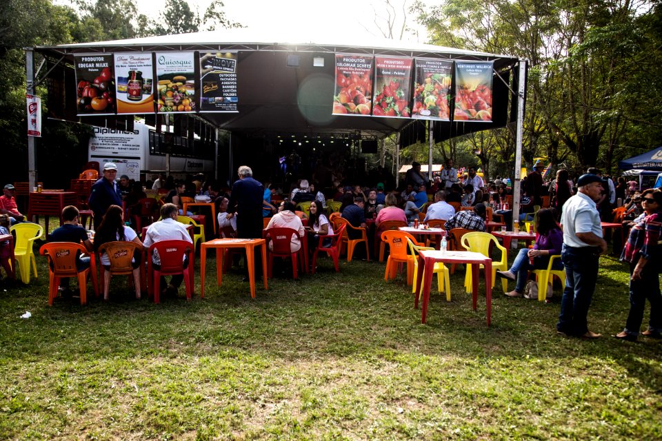 01.05.2019 - Prefeita Paula Mascarenhas realiza o percurso de ida feito com o transporte coletivo rural, saída do ponto da General Neto entre Santa Tecla e Deodoro, a caminho da FETOMATE no Grupelli - Foto: Gustavo Vara