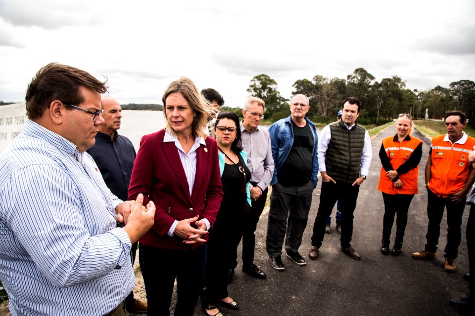 05.04.2019 - Prefeita Paula Mascarenhas e o vice Idemar Barz, acompanhados do secretário estadual de Meio Ambiente e Infraestrutura, Artur Lemos Junior, realizam visita a Barragem Santa Bárbara - Foto: Gustavo Vara