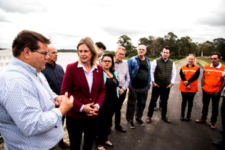 05.04.2019 - Prefeita Paula Mascarenhas e o vice Idemar Barz, acompanhados do secretário estadual de Meio Ambiente e Infraestrutura, Artur Lemos Junior, realizam visita a Barragem Santa Bárbara - Foto: Gustavo Vara