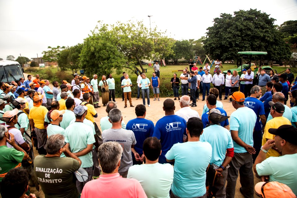 01.04.2019 - Prefeita Paula Mascarenhas e o vice Idemar Barz acompanham o mutirão de preparo do Sítio Floresta para o Bairro da Gente - Foto: Gustavo Vara