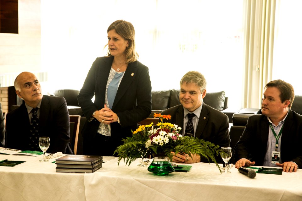 27.03.2019 - Prefeita Paula Mascarenhas participa de reunião almoço com professor Jorge Audy da Tecnopuc e Josep Piquê na Lifemed - Foto: Gustavo Vara
