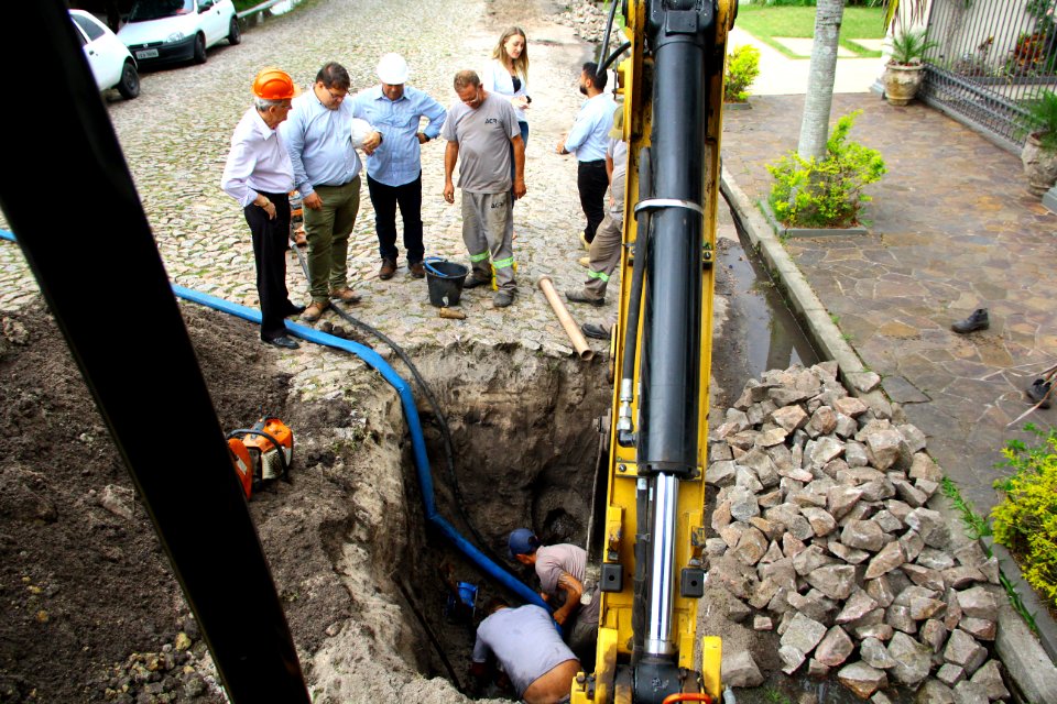 26.03.2019 - Gab Vice Prefeito - Prefeito em exercício vistoria obras do SANEP - Foto Marcel Avila