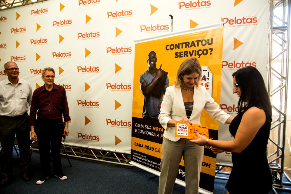 03.04.2019 - Prefeita Paula Mascarenhas realiza a entrega simbólica do prêmio do Nota Legal - Foto: Gustavo Vara