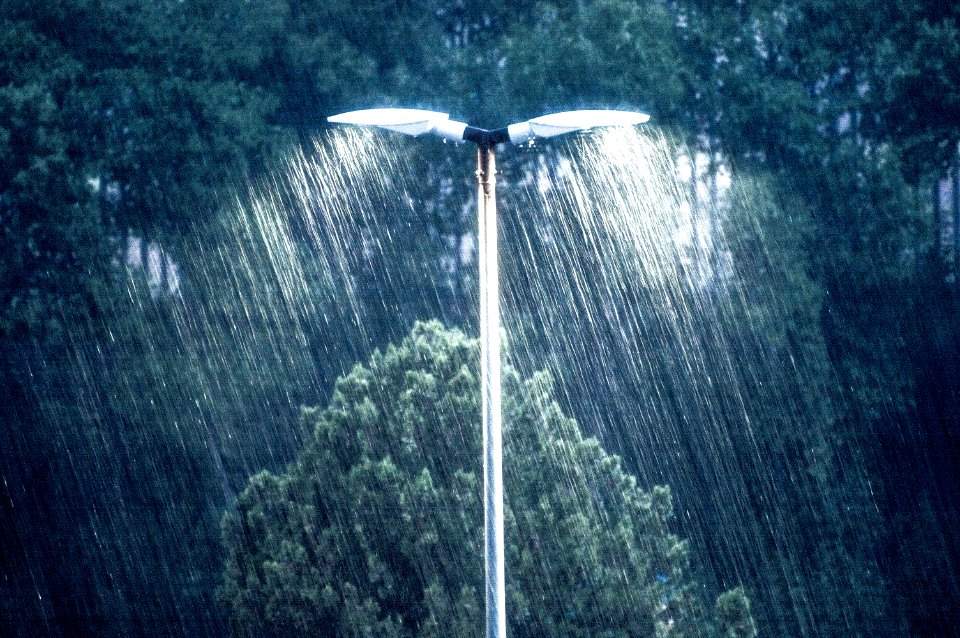 MM00A-1808 RSC HEAVY RAIN D3200