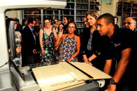 19.02.2019 - Prefeita Paula Mascarenhas participa da entrega do scanner planetário para digitalização do acervo da Bibliotheca Pública Pelotense - Foto: Gustavo Vara