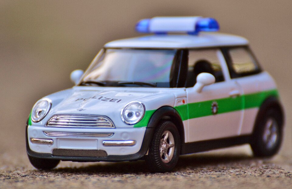 Model car red blue light