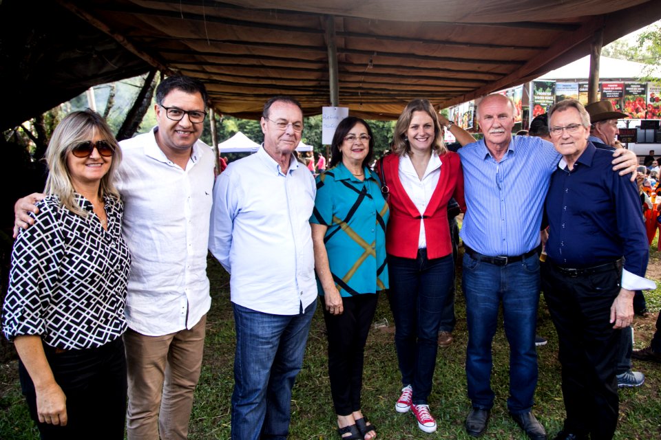 01.05.2019 - Prefeita Paula Mascarenhas realiza o percurso de ida feito com o transporte coletivo rural, saída do ponto da General Neto entre Santa Tecla e Deodoro, a caminho da FETOMATE no Grupelli - Foto: Gustavo Vara