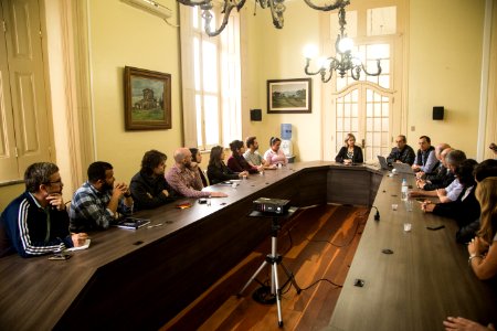 03.05.2019 - Prefeita Paula Mascarenhas em reunião com o arquiteto Luiz Índio da Costa - Foto: Gustavo Vara