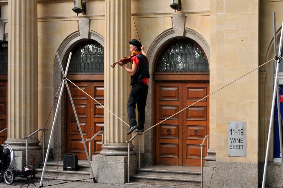 Clown equilibrist street
