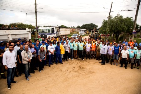01.04.2019 - Prefeita Paula Mascarenhas e o vice Idemar Barz acompanham o mutirão de preparo do Sítio Floresta para o Bairro da Gente - Foto: Gustavo Vara