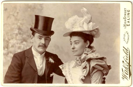Unknown man & woman (groom & bride?) by Wakefield, 1 High Street, Ealing, ca 1900