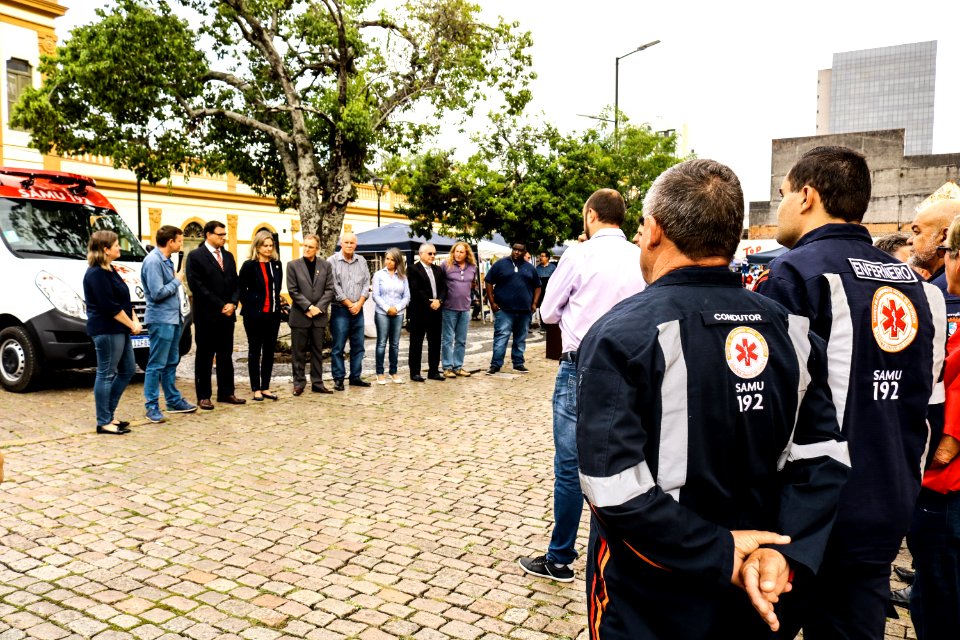 17.04.2019 - Prefeita Paula Mascarenhas e o vice Idemar Barz durante ato de entrega de novos veículos para o Samu - Foto: Gustavo Vara