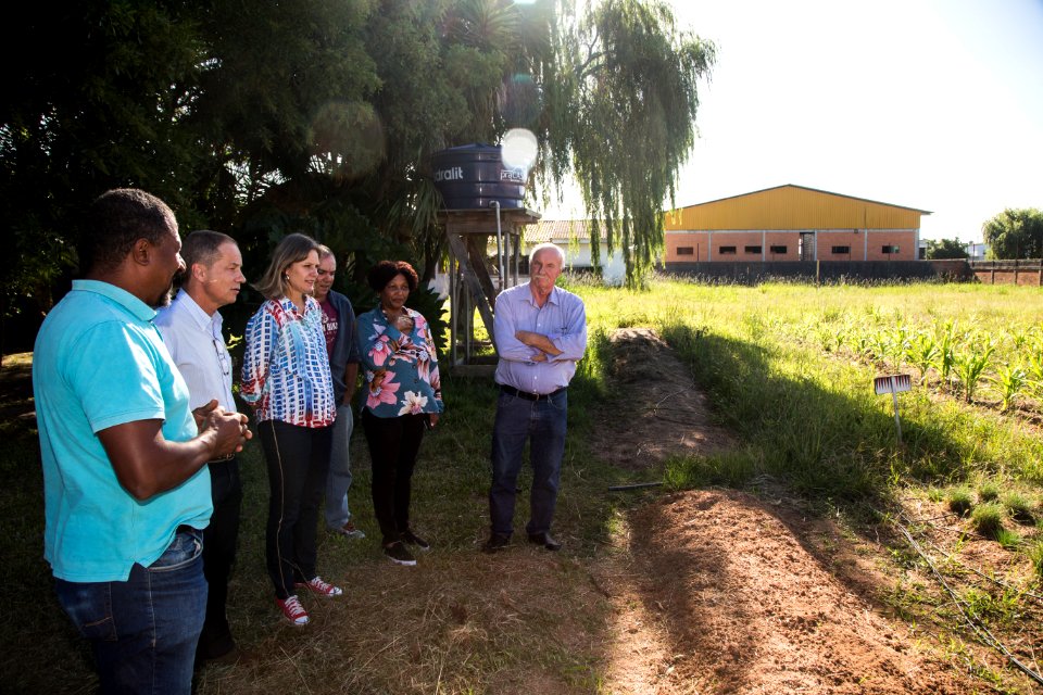 08.04.2019 - Prefeita Paula Mascarenhas realiza assinatura da ordem de início das obras de reforma do Cras São Gonçalo no Navegantes - Foto: Gustavo Vara