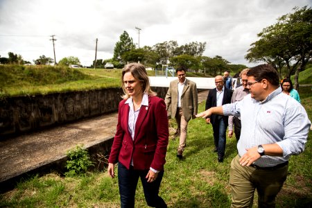 05.04.2019 - Prefeita Paula Mascarenhas e o vice Idemar Barz, acompanhados do secretário estadual de Meio Ambiente e Infraestrutura, Artur Lemos Junior, realizam visita a Barragem Santa Bárbara - Foto: Gustavo Vara