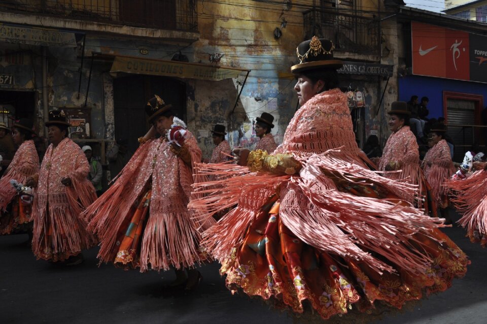 La paz bolivia dancer