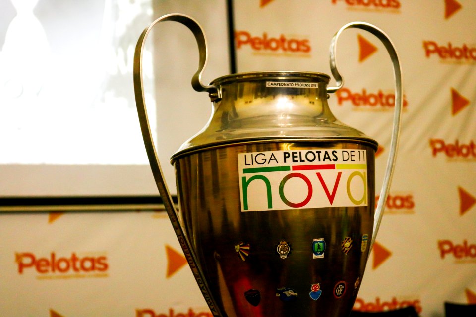 01.04.2019 - Vice-prefeito Idemar Barz na entrega da premiação do Campeonato de Futebol amador - Foto Michel Corvello