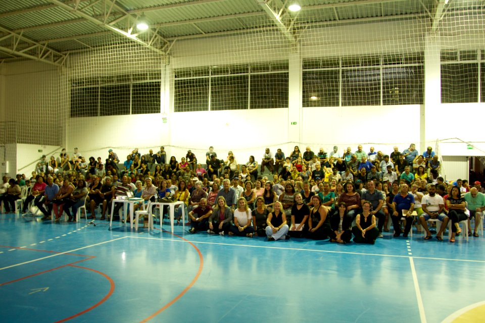 14.03.2019 - Prefeita Paula Mascarenhas em reunião sobre a regularização das áreas do Meneghetti e Dulce - Foto Gustavo Vara