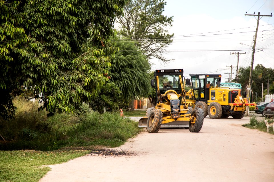 01.04.2019 - Prefeita Paula Mascarenhas e o vice Idemar Barz acompanham o mutirão de preparo do Sítio Floresta para o Bairro da Gente - Foto: Gustavo Vara