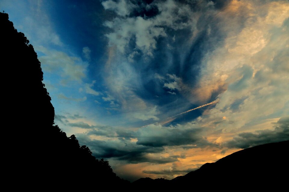 To want sunset afterglow