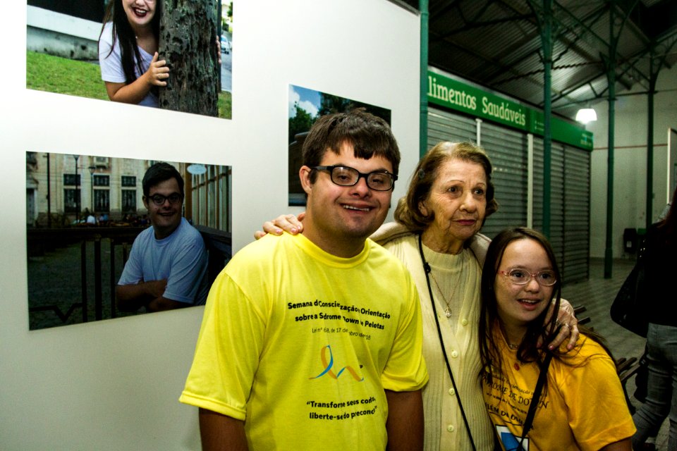 21.03.2019 - Prefeita Paula Mascarenhas prestigia a abertura da exposição de fotos ‘Transformando Olhares’, da Semana de Conscientização e Orientação sobre Síndrome de Down - Foto: Gustavo Vara
