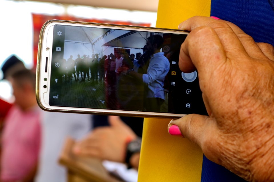 23.02.2019 - Prefeita Paula e governador Eduardo na entrega da medalha aos guarda vidas no Laranjal - Foto Michel Corvello