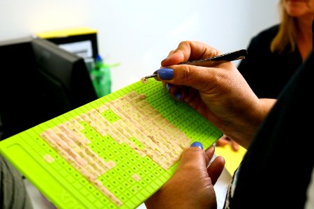 14.03.2018 - Atendimento com auriculoterapia a grupo crônico na UBS Virgílio Costa - Foto Michel Corvello-13