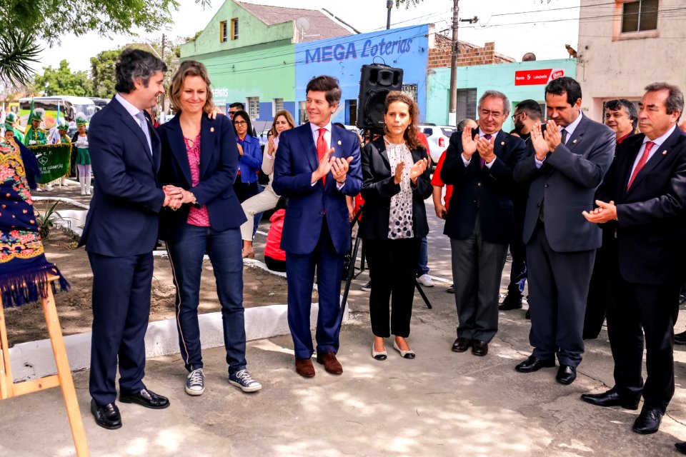 02.12.2018 Inauguração do busto de Camões - Fotos Gustavo Mansur