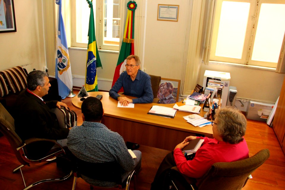 28.11.2018 - Gab Vice Prefeito - Visita do novo coordenador da 26° Região Tradicionalista - Foto Marcel Avila