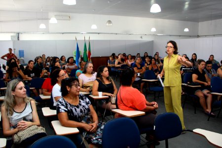 08.02.2019 - SMED - Entrega de EPIs para Marendeiras - Foto Marcel Avila