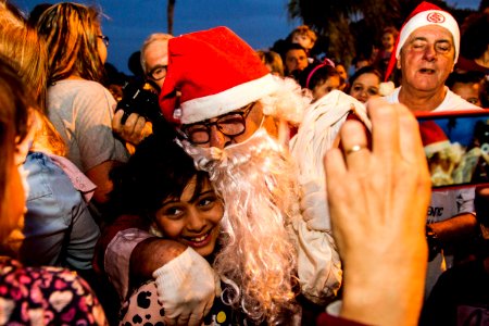 09.12.2018 - Chegada do Papai Noel na Praia do Laranjal em Pelotas - Foto: Gustavo Vara
