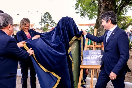 02.12.2018 Inauguração do busto de Camões - Fotos Gustavo Mansur