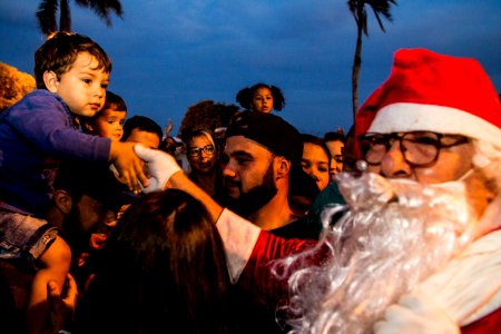 09.12.2018 - Chegada do Papai Noel na Praia do Laranjal em Pelotas - Foto: Gustavo Vara