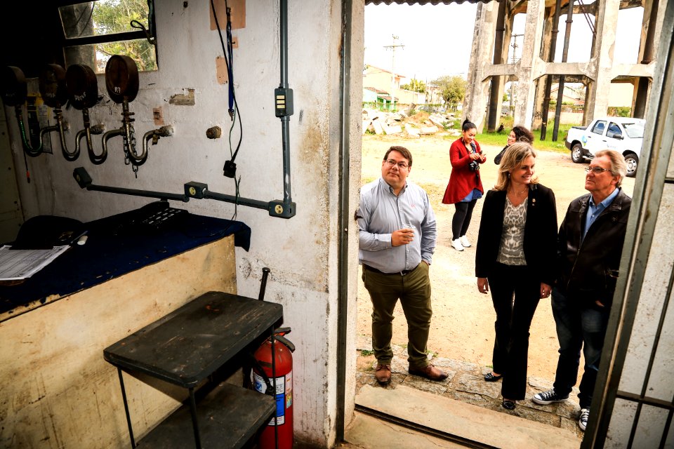 11.10.2018 - Prefeita Paula Mascarenhas e o vice Idemar Barz realizam a entrega de veículos no reservatório R5, entrega de máquinas e visita nas obras do Sanep,  no Fragata - Foto: Gustavo Vara