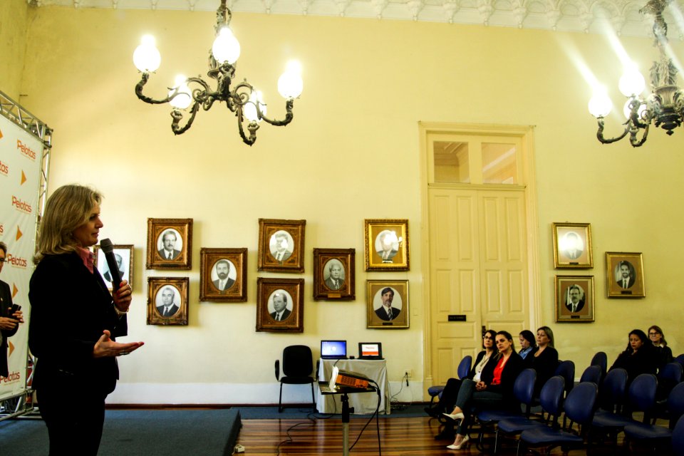 03.10.2018 - Prefeita Paula Mascarenhas e o vice Idemar Barz em acolhida aos novos servidores no Paço Municipal - Foto: Gustavo Vara