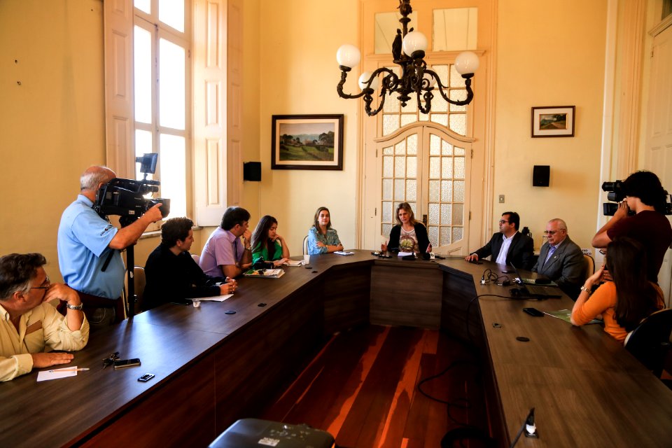 20.11.2018 - Prefeita Paula Mascarenhas realiza coletiva de Imprensa para apresentação do PL de Adequação da Remuneração - Foto: Gustavo Vara