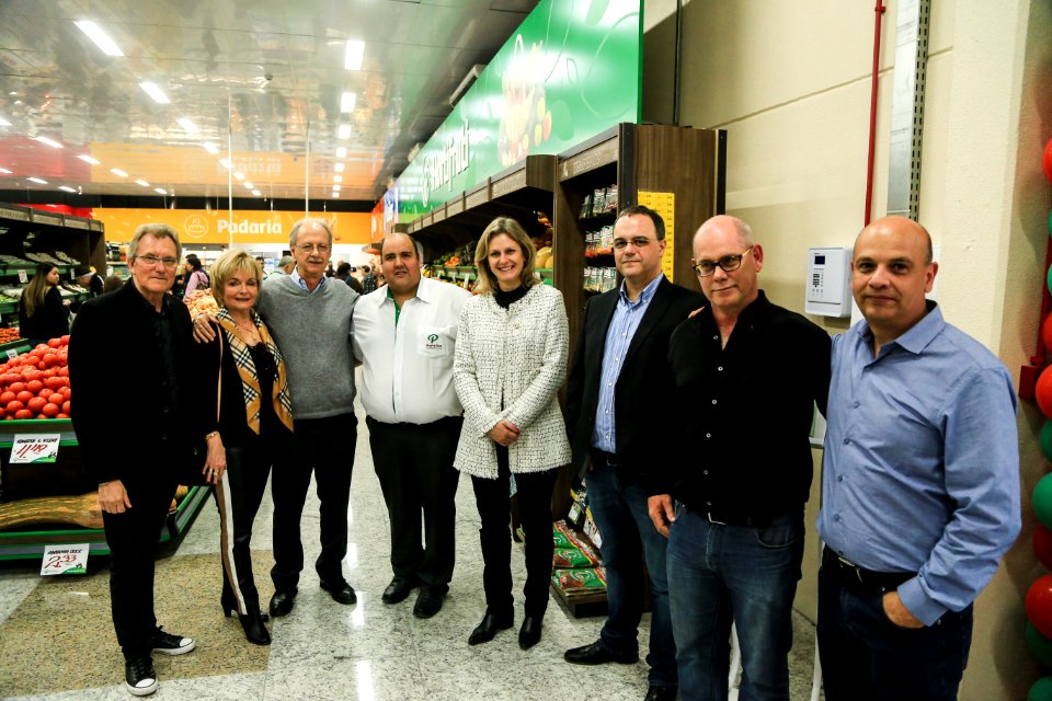 05.10.2018 - Prefeita Paula Mascarenhas e o vice Idemar Barz participam da  inauguração da nova loja do Paraíso Supermecados - Foto: Gustavo Vara