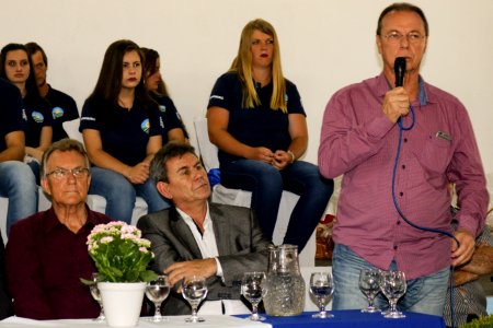 29.11.2018 - Gab Vice - Idemar Barz e Jair Seidel com Formandos da Emater em Canguçu - Foto Michel Corvello