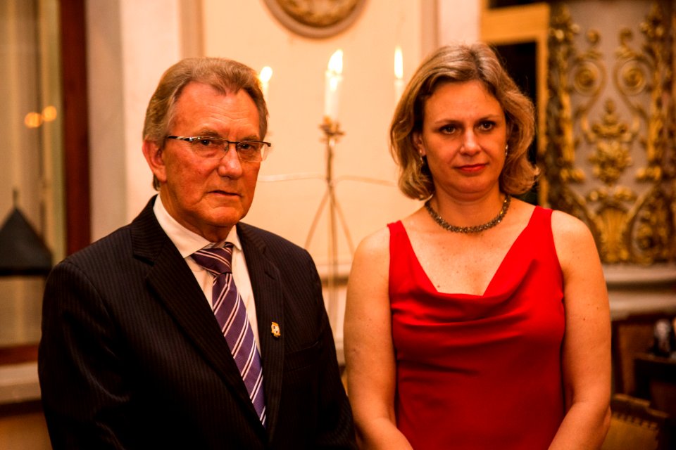 30.11.2018 - Prefeita Paula Mascarenhas e o vice Idemar Barz são homenageados no jantar de entrega do troféu Palácio de Glória no Salão Imperial do Clube Caixeiral - Foto: Gustavo Vara