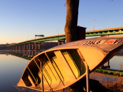 I80-Mississippi Bridge-Canoe