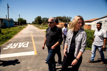 22.10.2018 - Prefeita Paula Mascarenhas realiza a caminhada de entrega da ruas 6 e 7 da Bom Jesus - Foto: Gustavo Vara