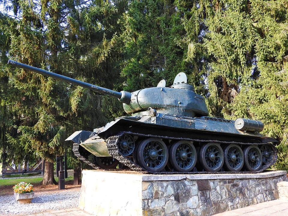 T-34 war memorial hungary