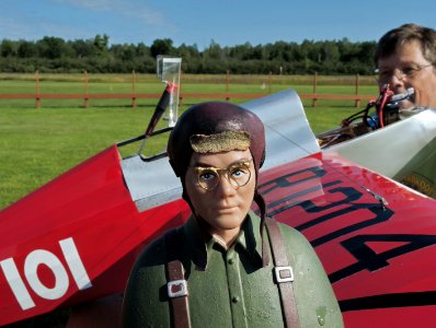 DSCN3063 The Chief Oshkosh at Steteon Field built by Jon Harper